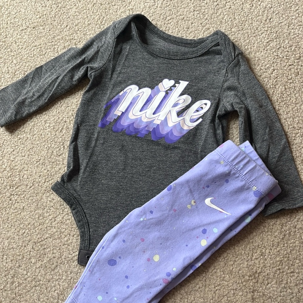 Infant Nike set